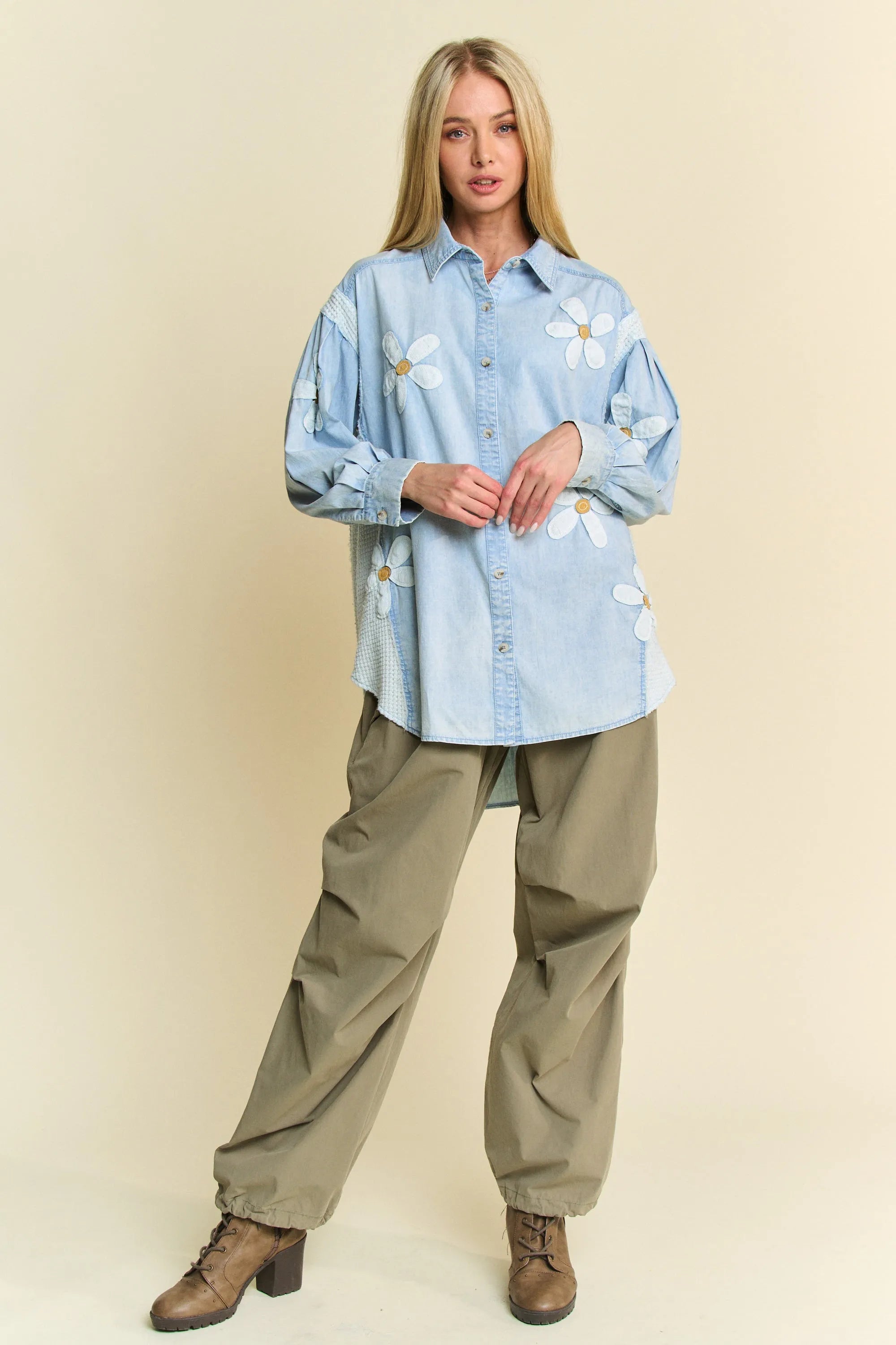 Davi & Dani Lightweight Washed Daisy Patch Waffle Knit Shirt - NeoKira Unlimited