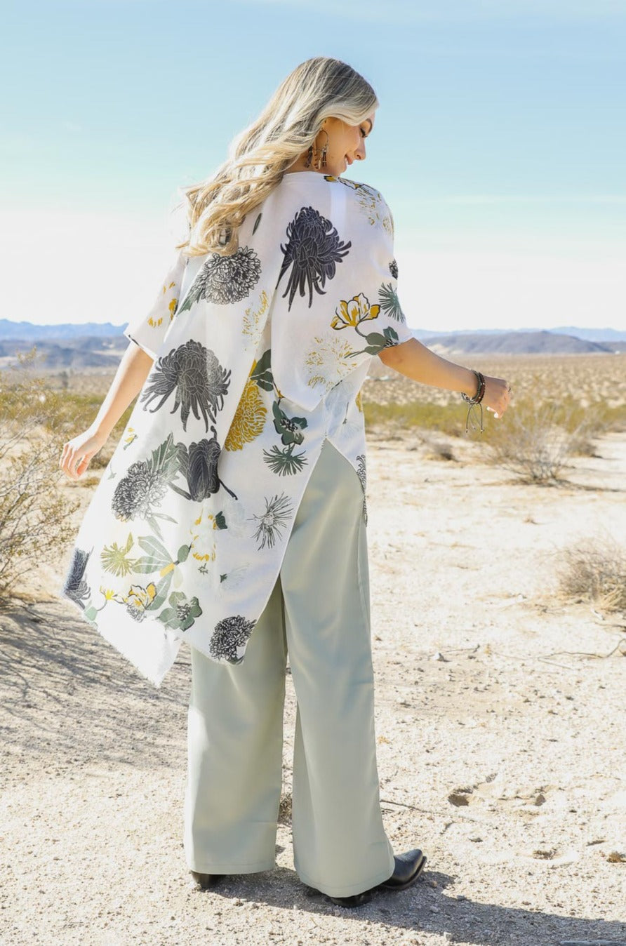 Floral Motif Combo Kimono - NeoKira Unlimited