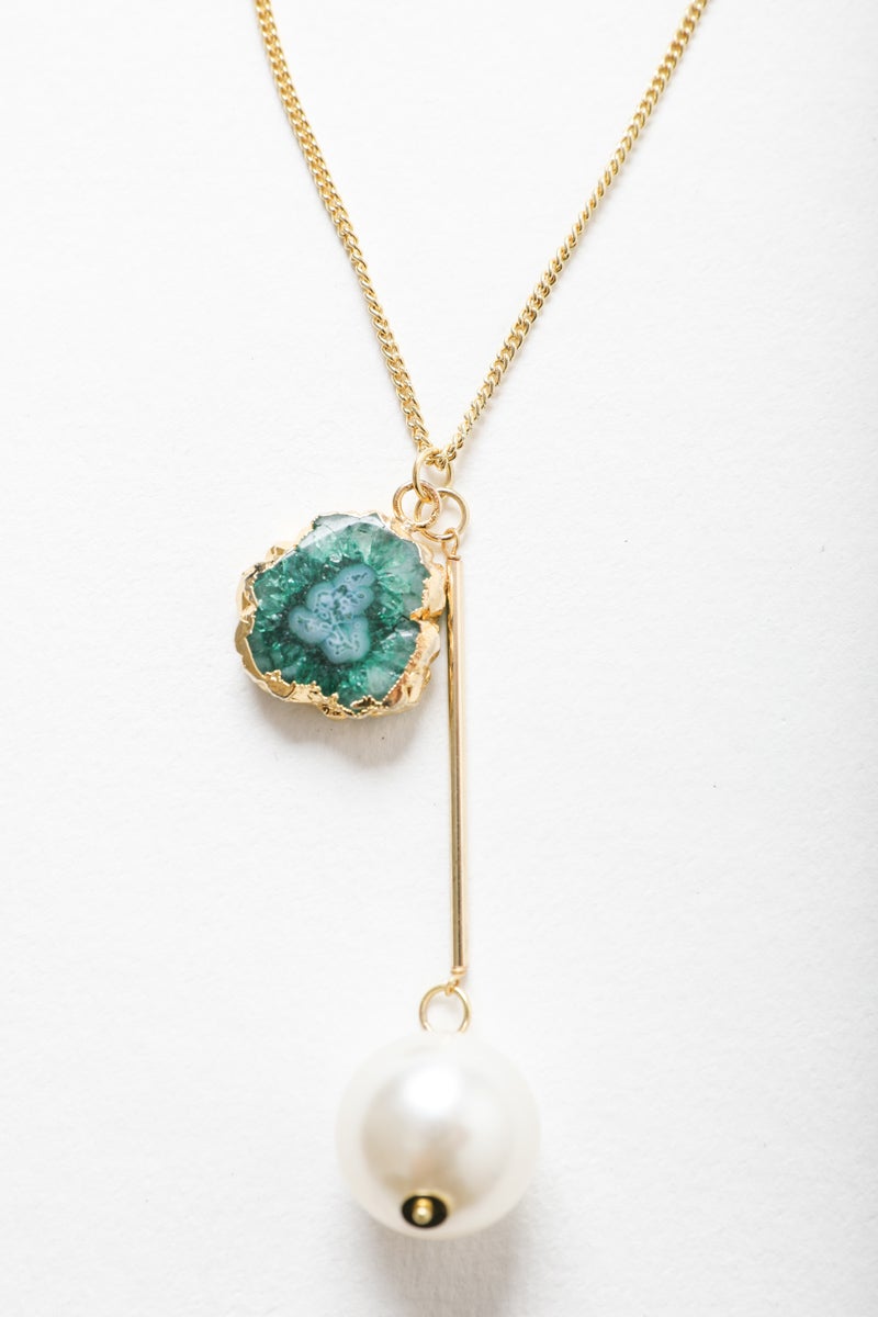 Gem and Pearl Pendant Necklace - NeoKira Unlimited