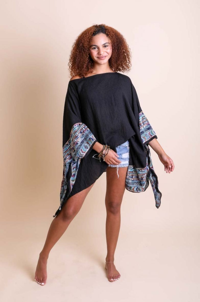 Geometric Embroidered Tunic Kimono Leto Collection Black  