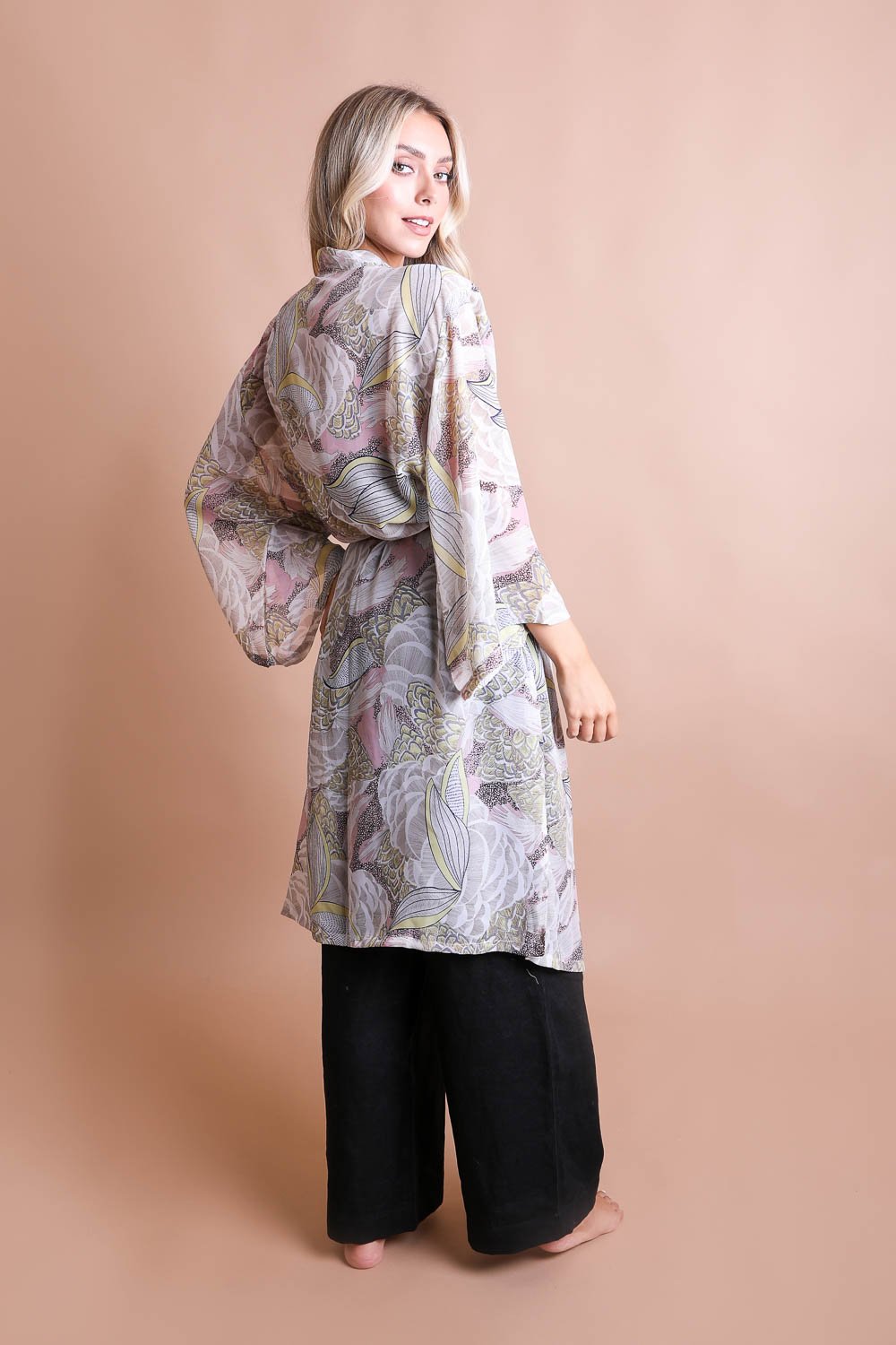 Ikebana Kimono Kimono Leto Collection   