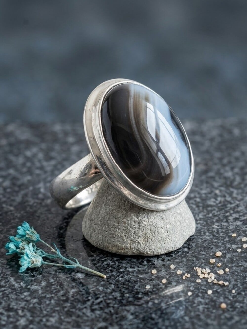 925 Sterling Silver Banded Agate Statement Ring Vintage Bohemian Oval - NeoKira Unlimited