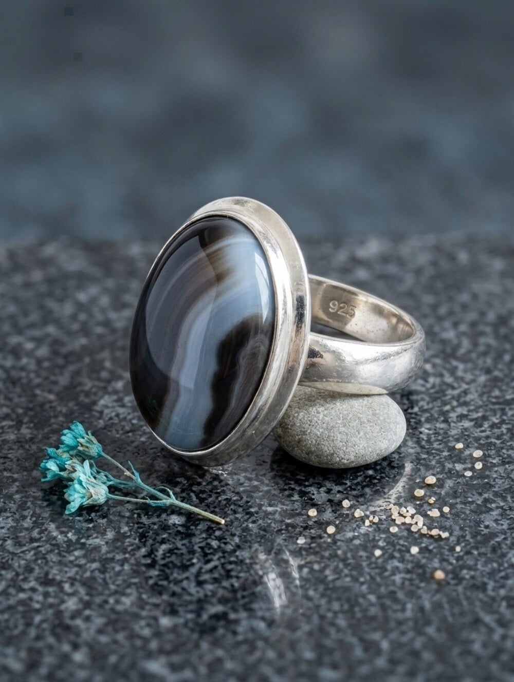 925 Sterling Silver Banded Agate Statement Ring Vintage Bohemian Oval - NeoKira Unlimited