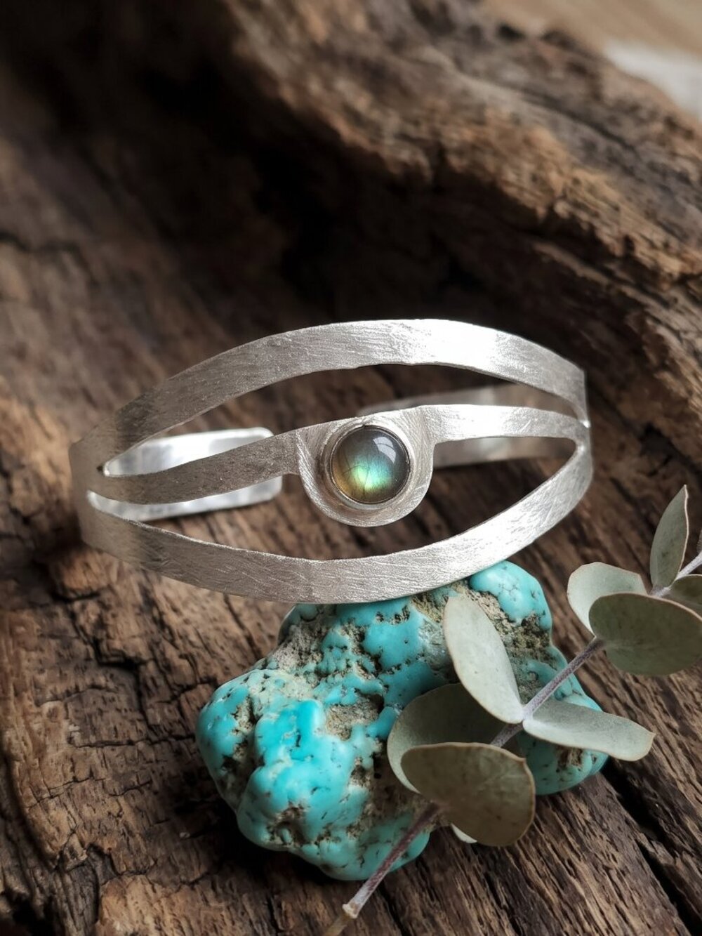 Sterling Silver 925 Labradorite Cuff Bracelet Sculptural Open Boho 2.4" Diameter - NeoKira Unlimited
