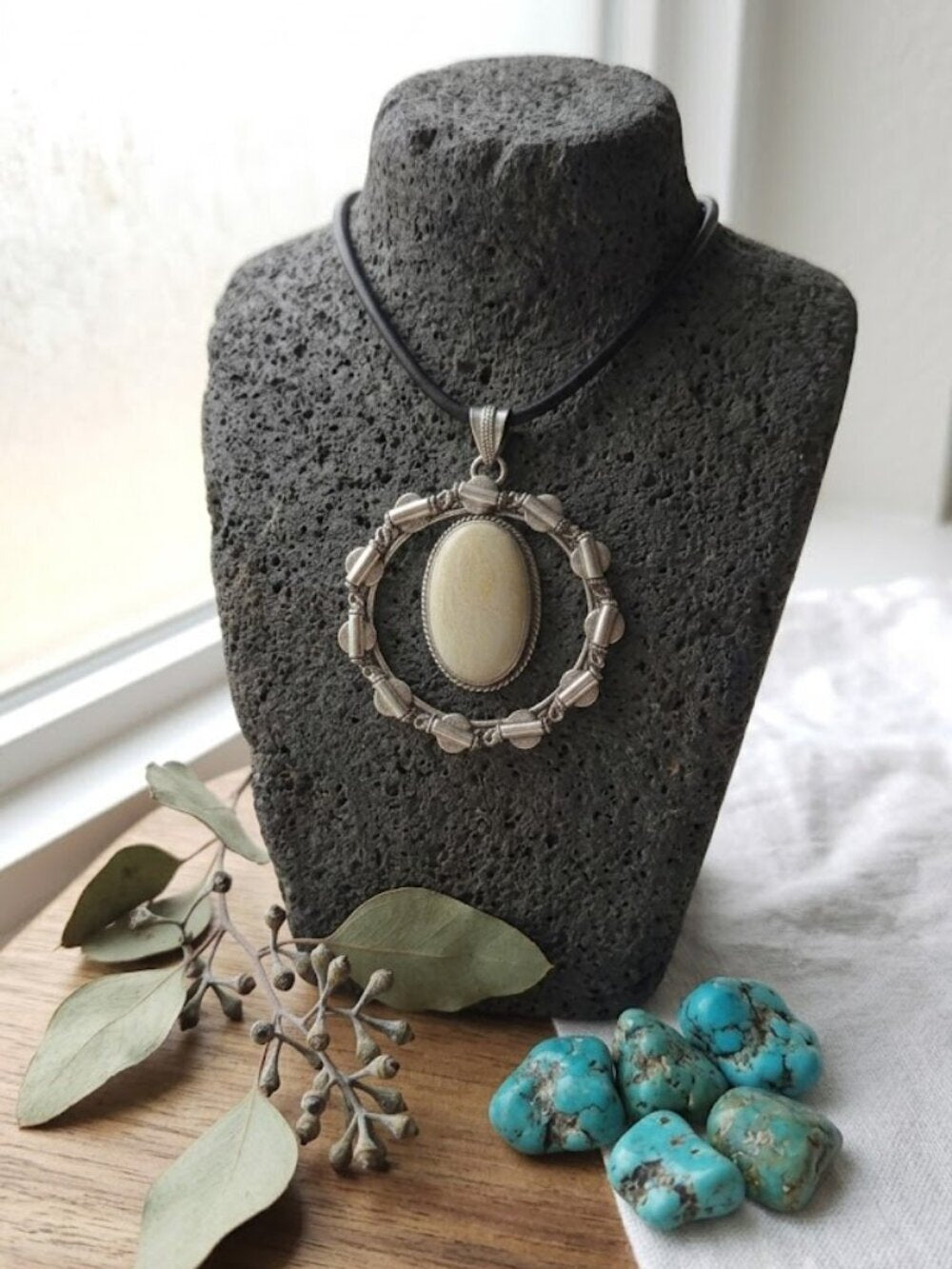 925 Sterling Silver Cream Jade Style Oval Pendant Leather Cord Boho Western 18" - NeoKira Unlimited