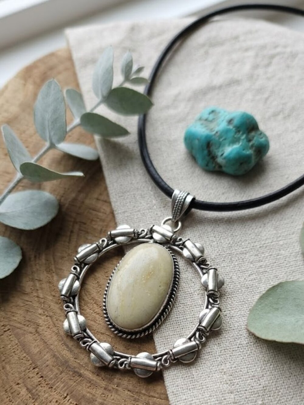 925 Sterling Silver Cream Jade Style Oval Pendant Leather Cord Boho Western 18" - NeoKira Unlimited