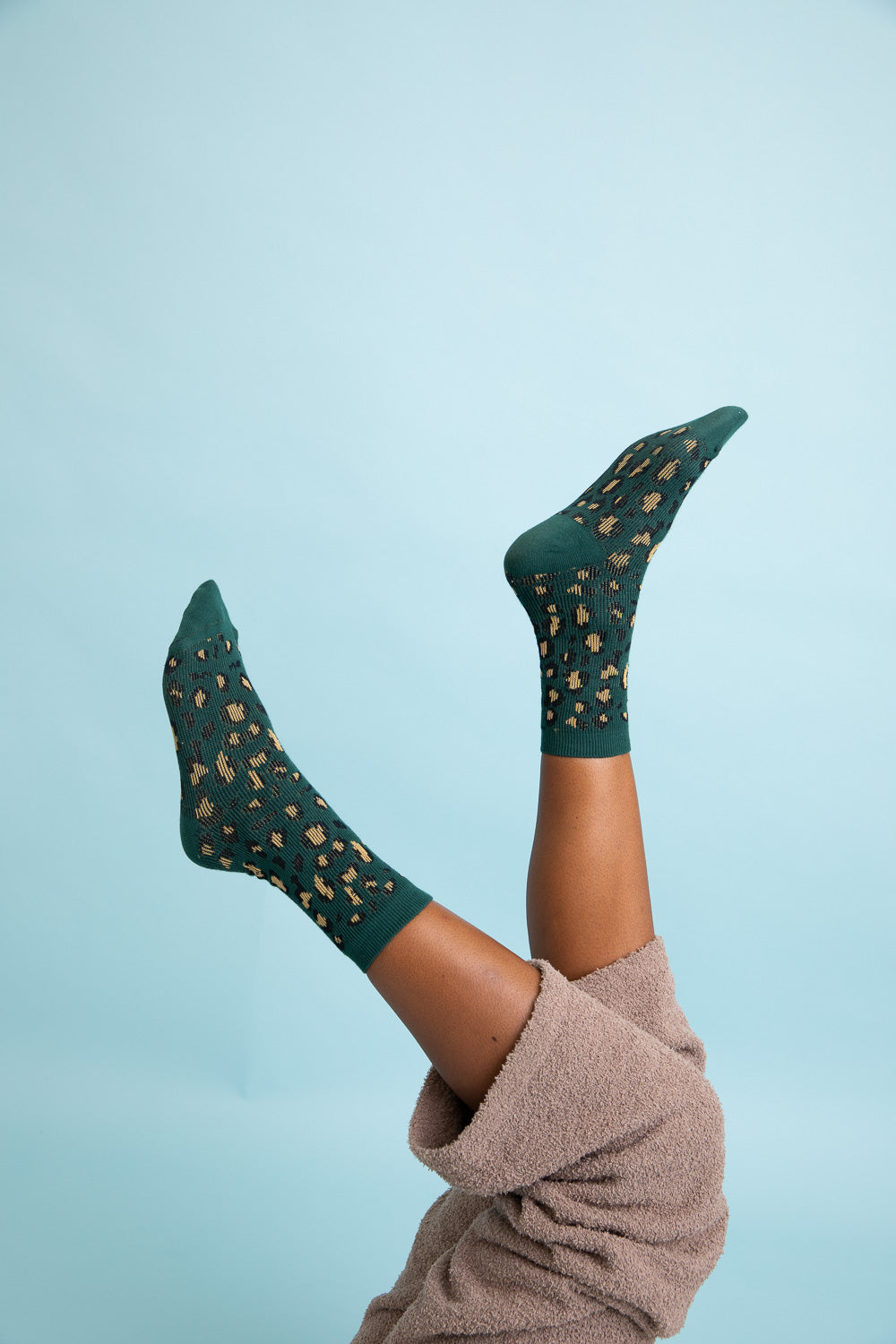 Leopard Knit Socks Socks Leto Collection One Size Olive 