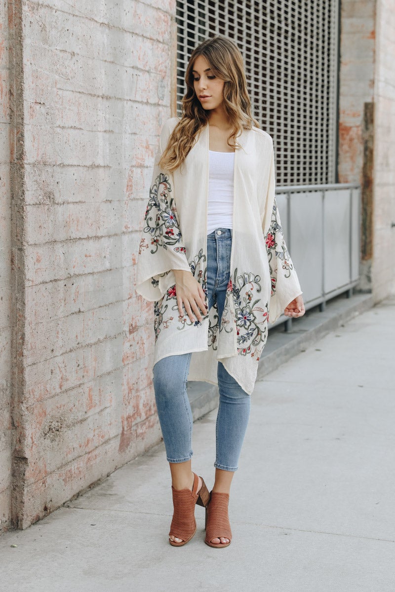 Long Floral Kimono Cardigan Kimono Leto Collection Cream  