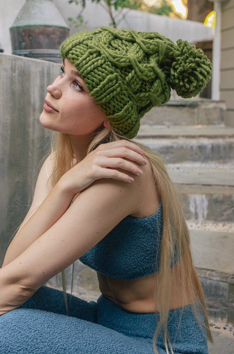 Oversized Chunky Knit Pom Beanie - NeoKira Unlimited