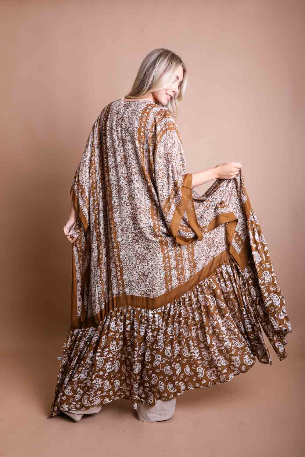 Paisley Free Flow Kimono - NeoKira Unlimited