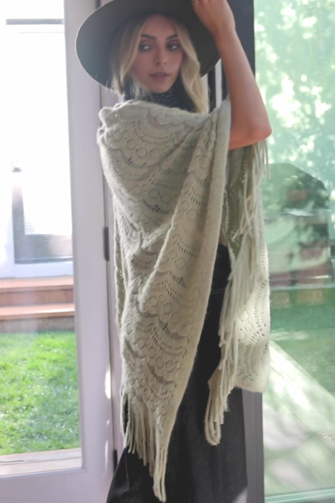 Scallop Lace Knit Poncho - NeoKira Unlimited