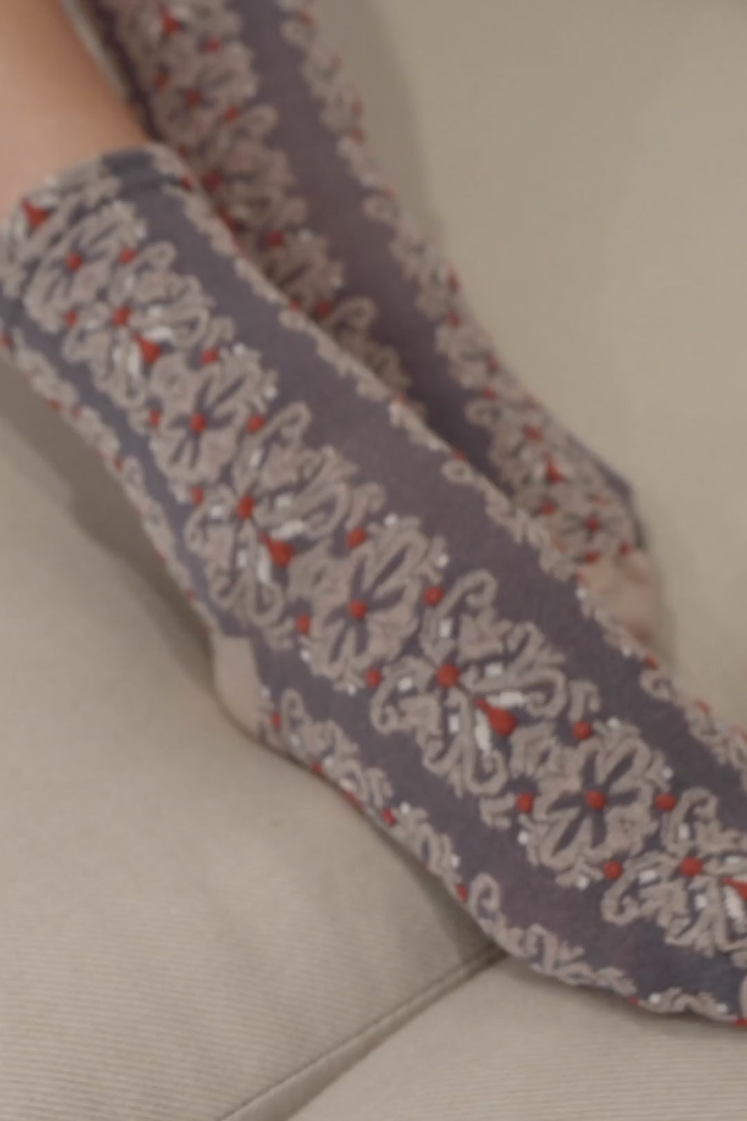 Embroidered Flower Pattern Socks - NeoKira Unlimited