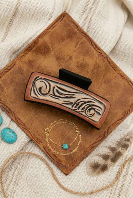 Windy Desert Hair Claw Clip – Unique Swirl Styling Accessory - NeoKira Unlimited