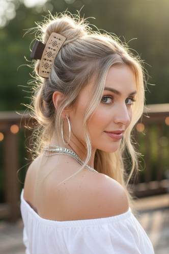 Geometric Patterned Hair Claw Clip – Stylish & Durable - NeoKira Unlimited
