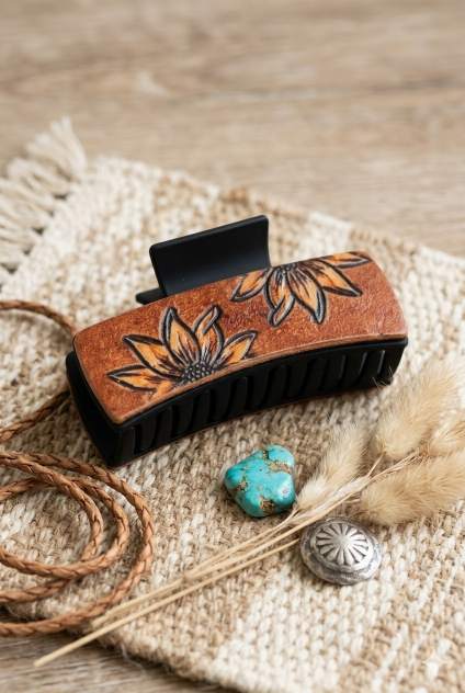 Dainty Sunflower Hair Claw – Floral Clam Clip for Stylish Hairdos - NeoKira Unlimited