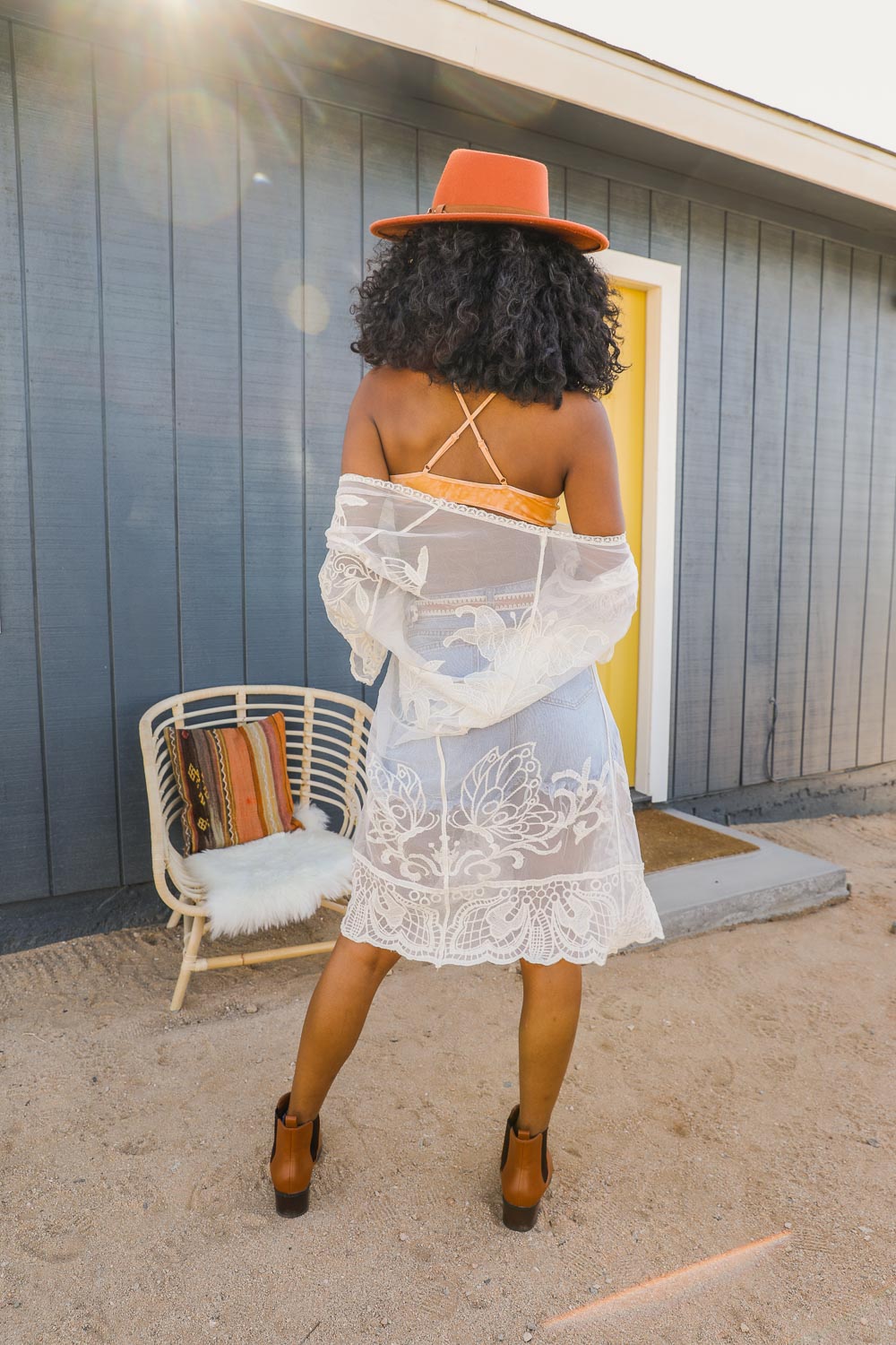 See-Through Lace Kimono Kimono Leto Collection   