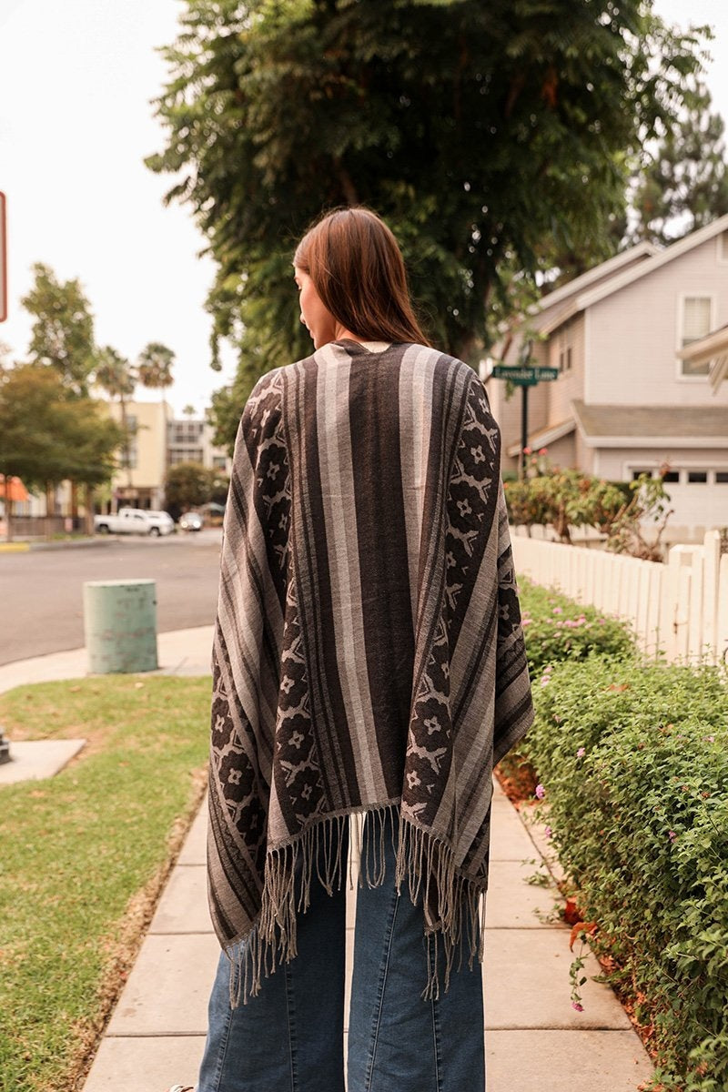 Striped Quatrefoil Flower Ruana Ponchos Leto Collection   