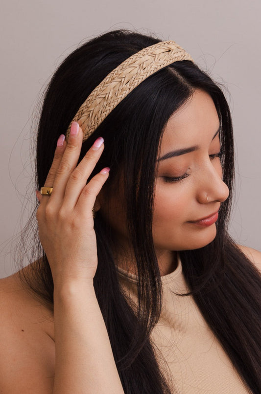Stylish Vegan Leather Hair Accessory – Perfect for Any Look - NeoKira Unlimited