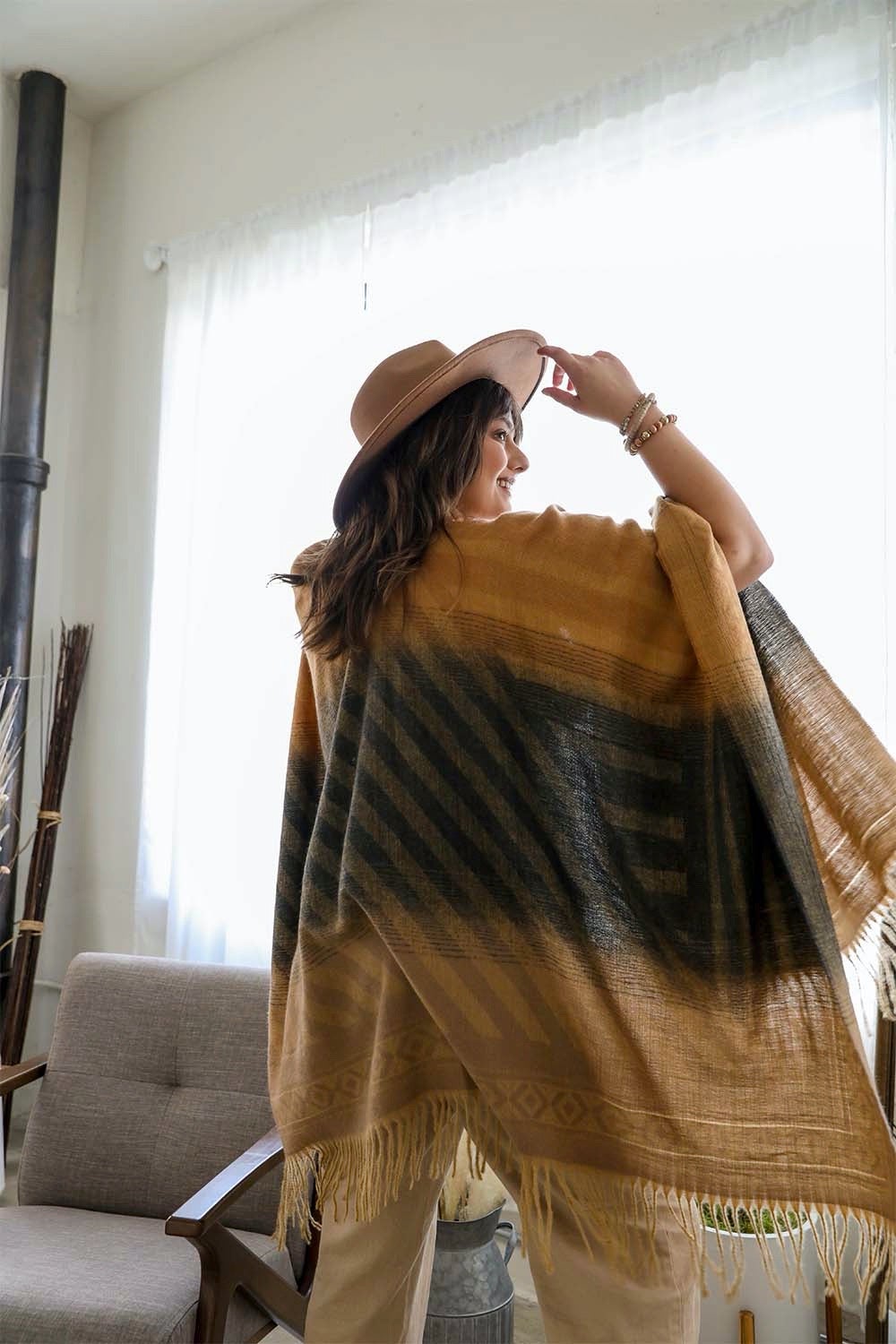 Western Style Colorblend Tassel Serape Ponchos