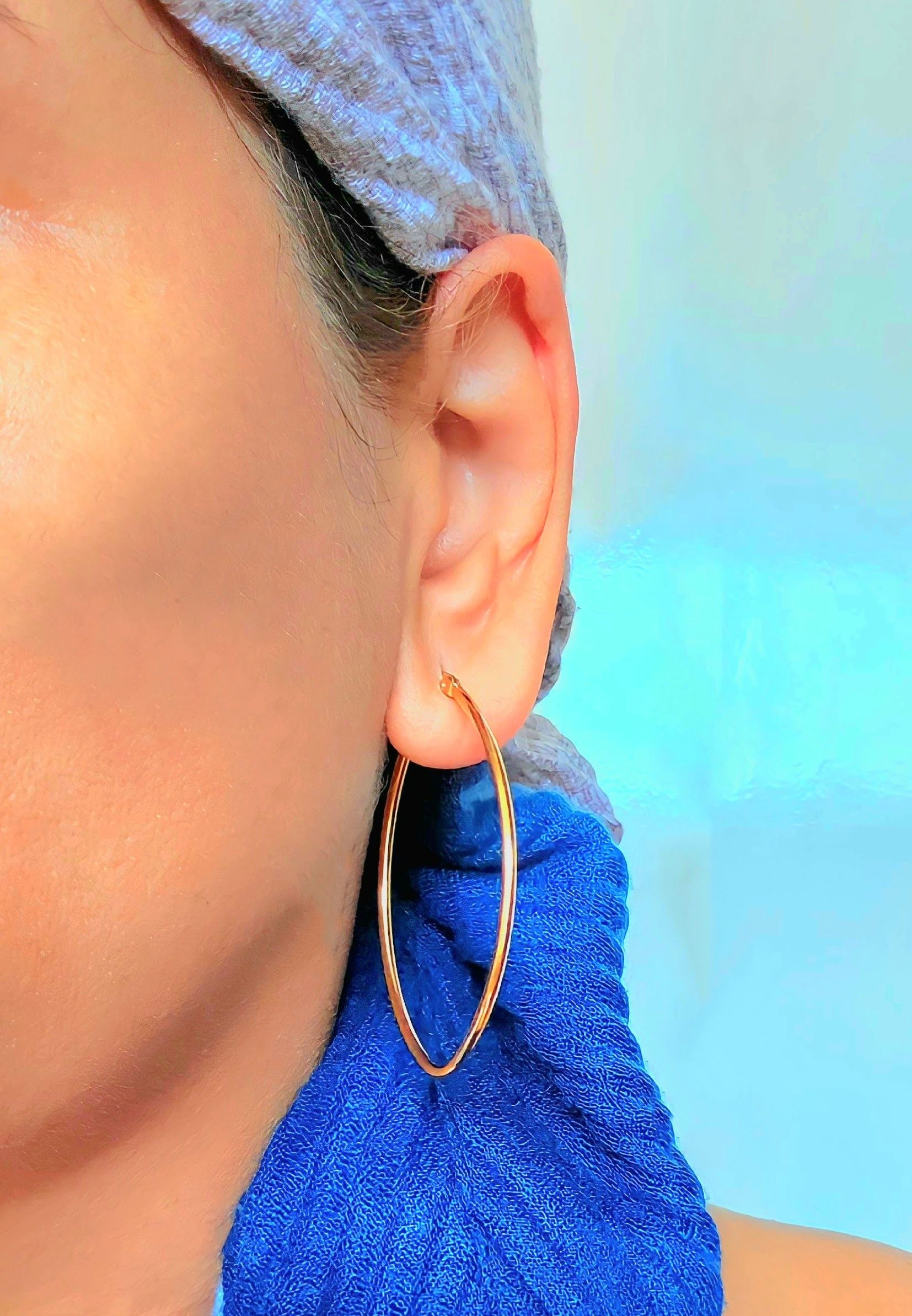 GOLDEN & CHIC Hoop Earrings NeoKira Unlimited   