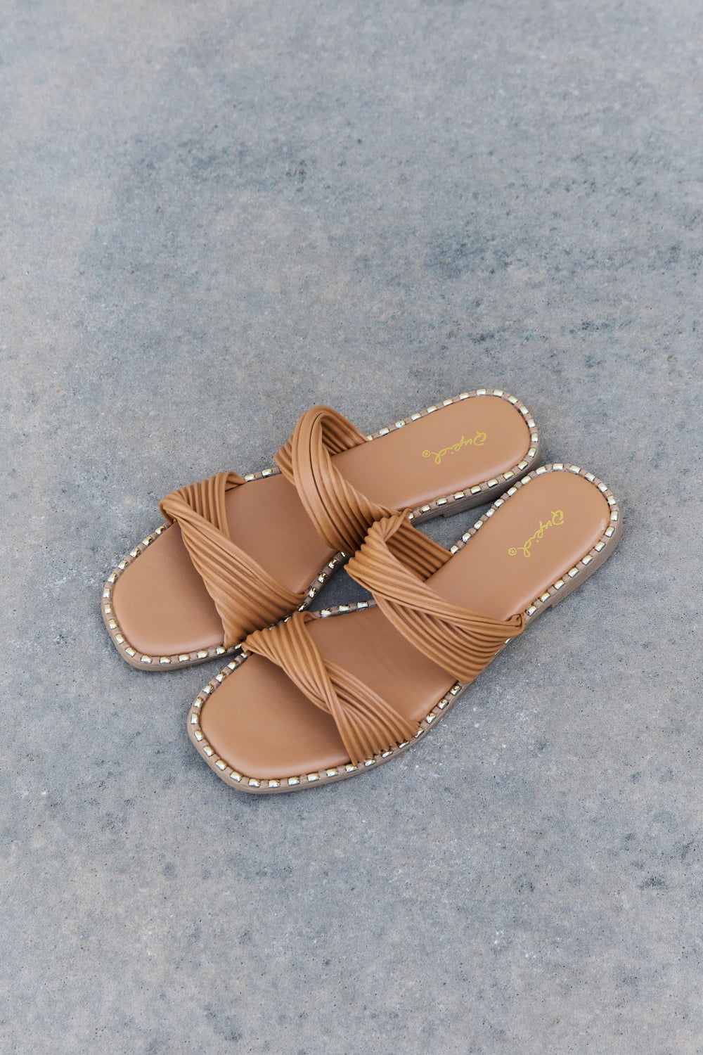 Qupid Summertime Fine Double Strap Twist Sandals - NeoKira Unlimited